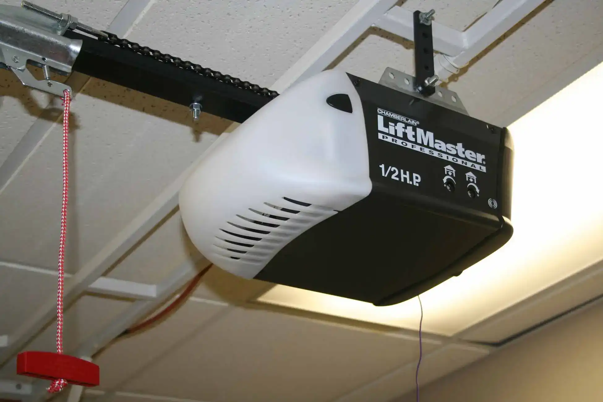 Top 6 Tips for LiftMaster Garage Door Opener Manual